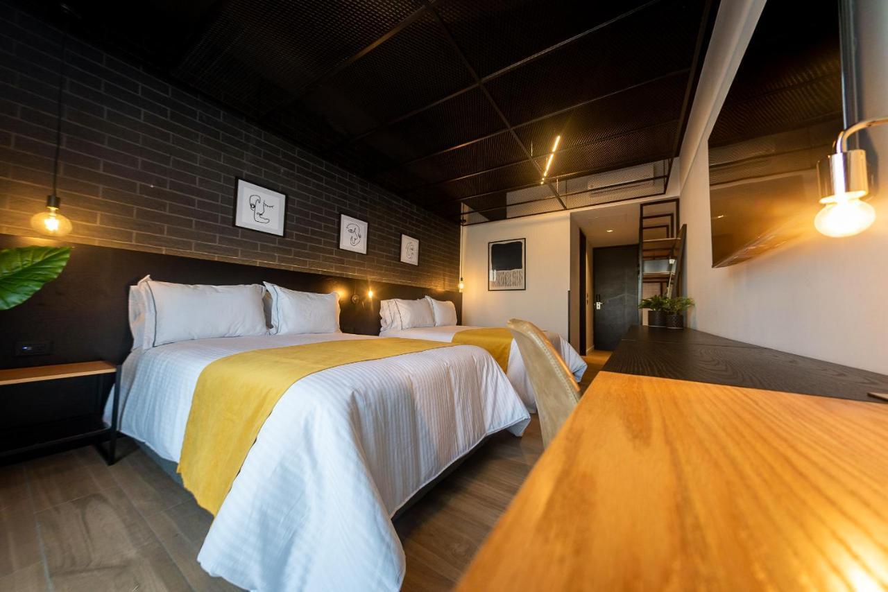 Fulton Business Luxury Hotel Guadalajara Bagian luar foto