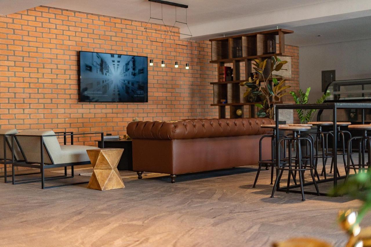 Fulton Business Luxury Hotel Guadalajara Bagian luar foto